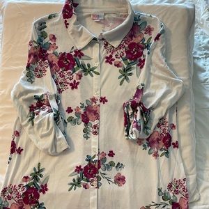 Size M LuLaRoe Valentina